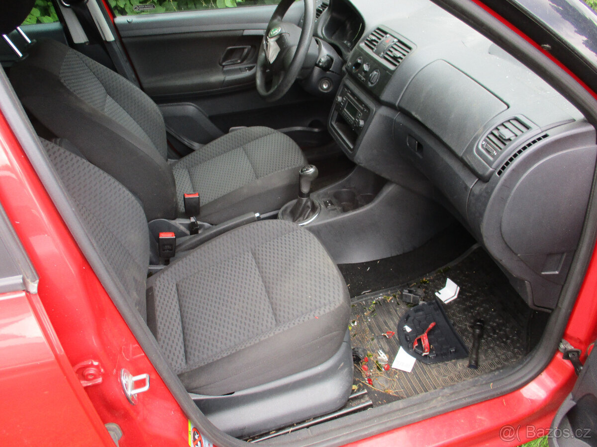 Škoda Fabia facelift Díly Benzin - 2