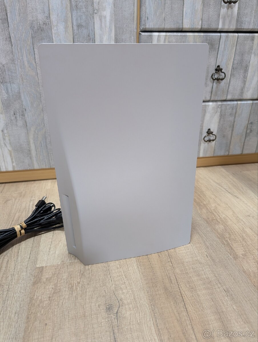 Sony PlayStation 5 - 2