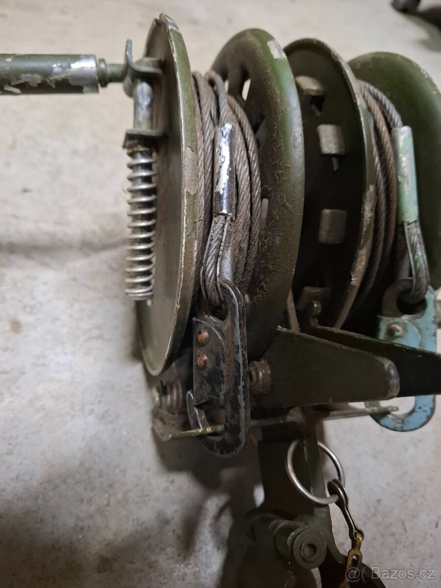 Prodám vojenský naviják - 2