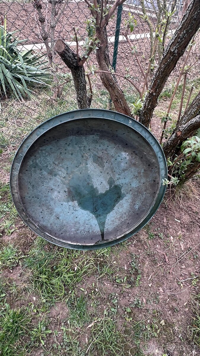 Kulaté víko na sud na vodu - 2