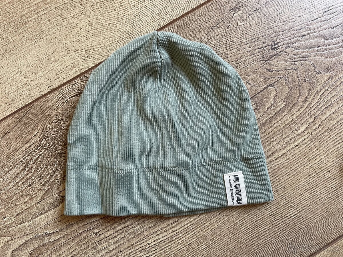 Jarní/podzimní čepice 50,- za kus - 2