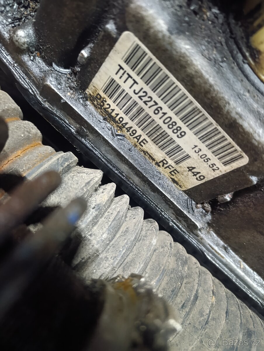 5,7 Hemi převodovka - 2