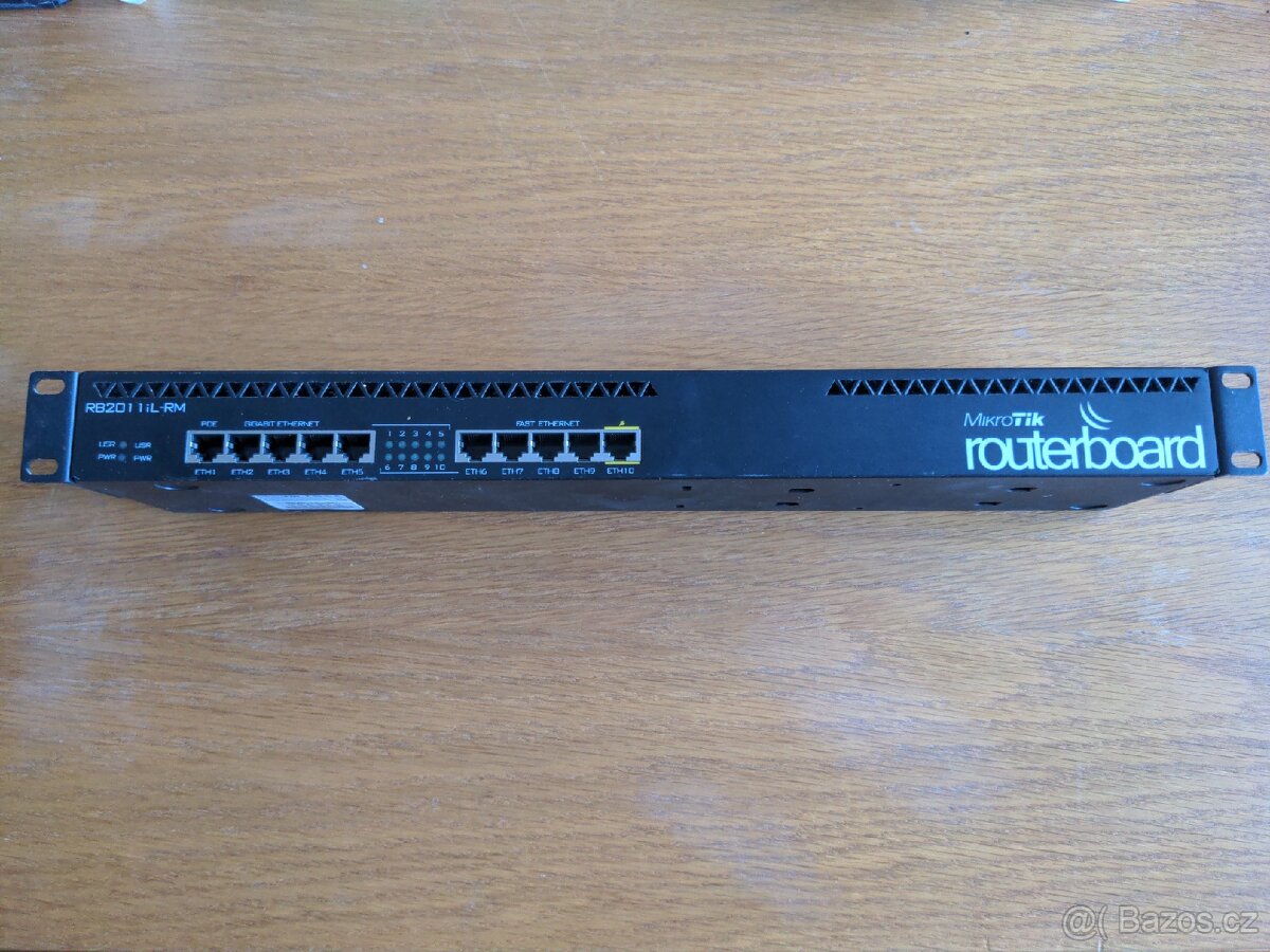 MikroTik RB2011iL-RM - 2