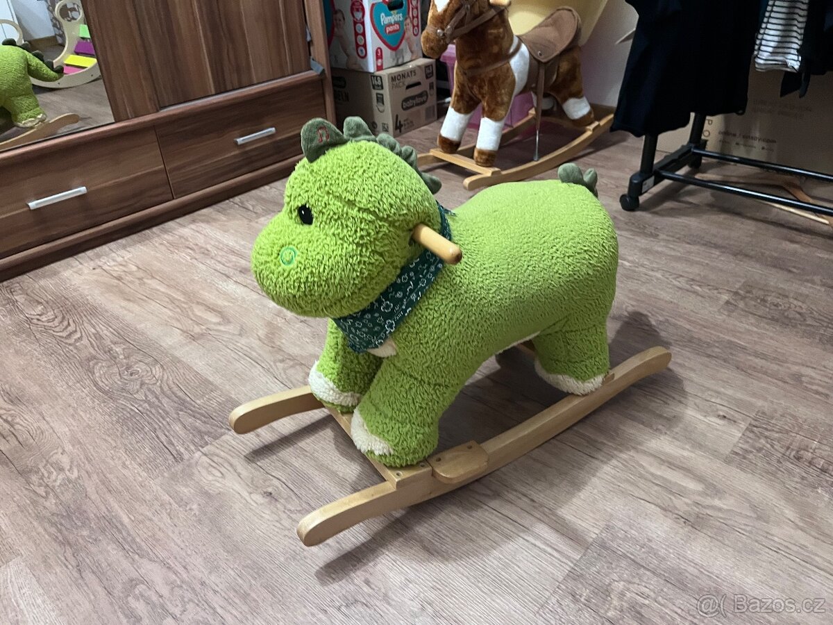 Houpaci dinosaur / drak - 2
