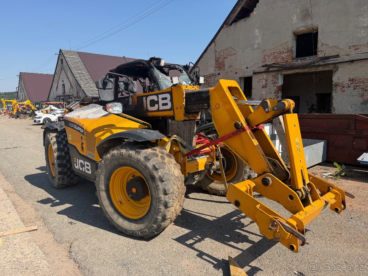 Teleskopicky manipulator JCB 538-70 2022 Poskozeny - 2