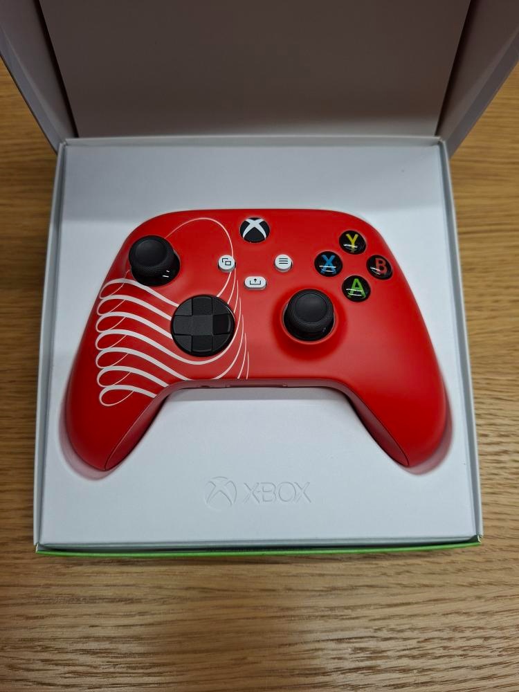 Originální ovladač na Xbox Series - 2