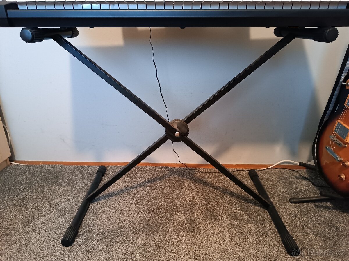 Yamaha PSR-E373 + stojan - 2