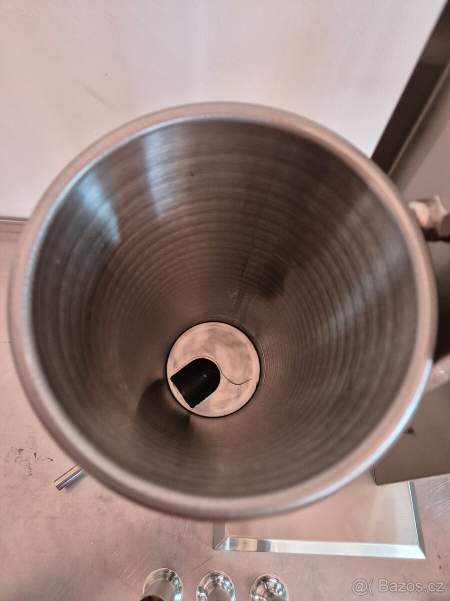 Plnička klobás 5 L Řeznická plnička klobás 5 L - 2