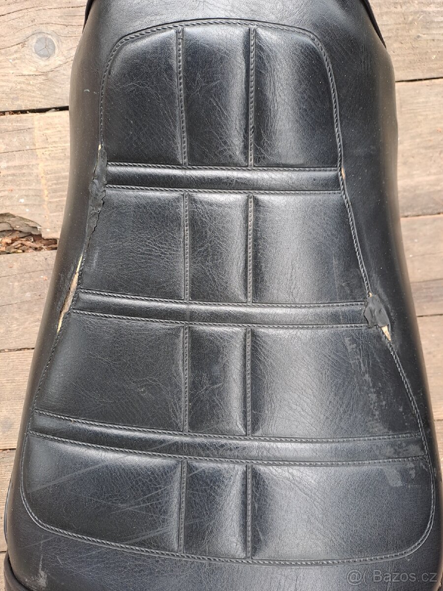 Originálni sedacka Honda CB 750K (PC-01) - 2
