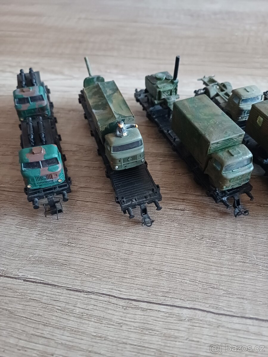 Vagonky s vojenskou technikou. TT - 2