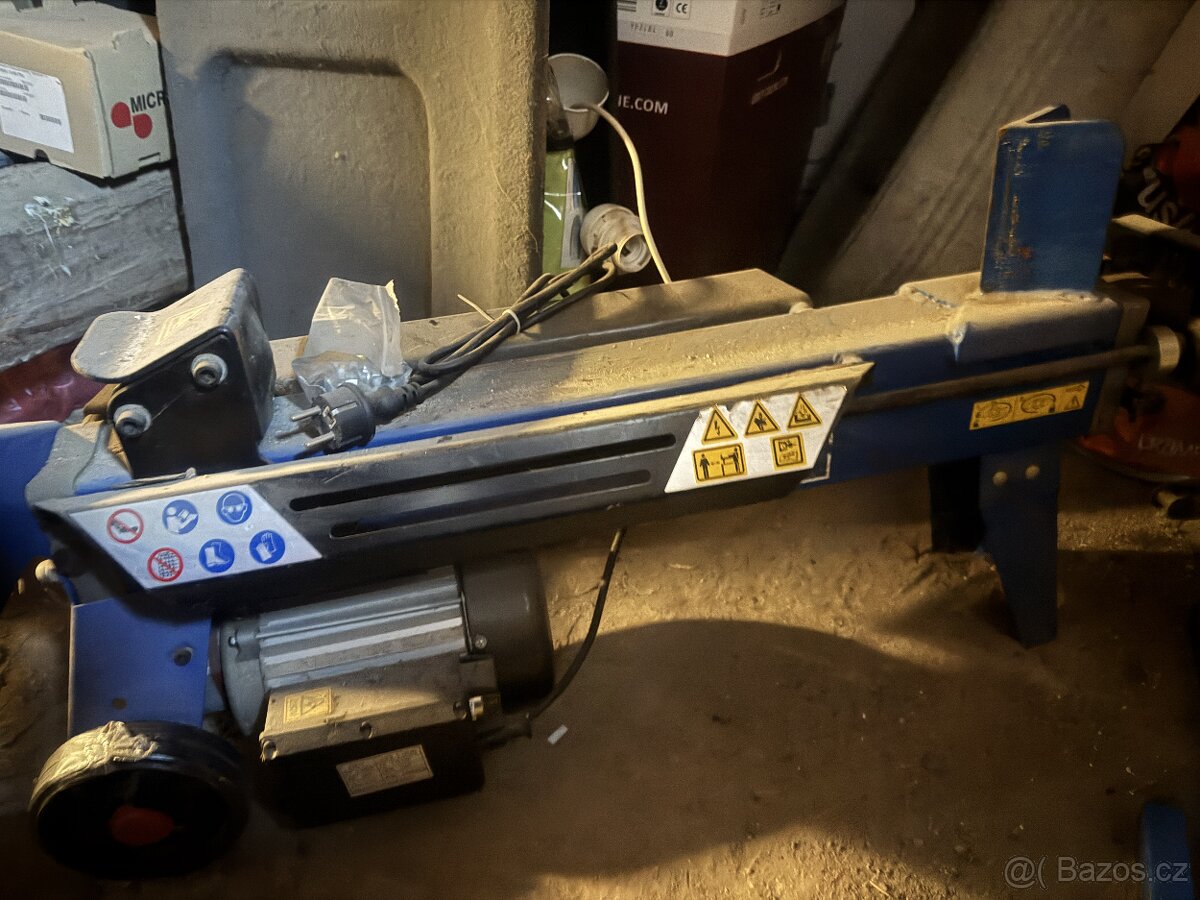 Řezačka na dřevo - 2