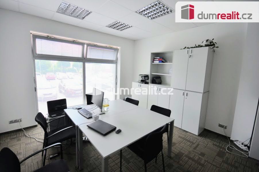 Pronájem kanceláře v budově VTP Triangl, 27 m2 - 2