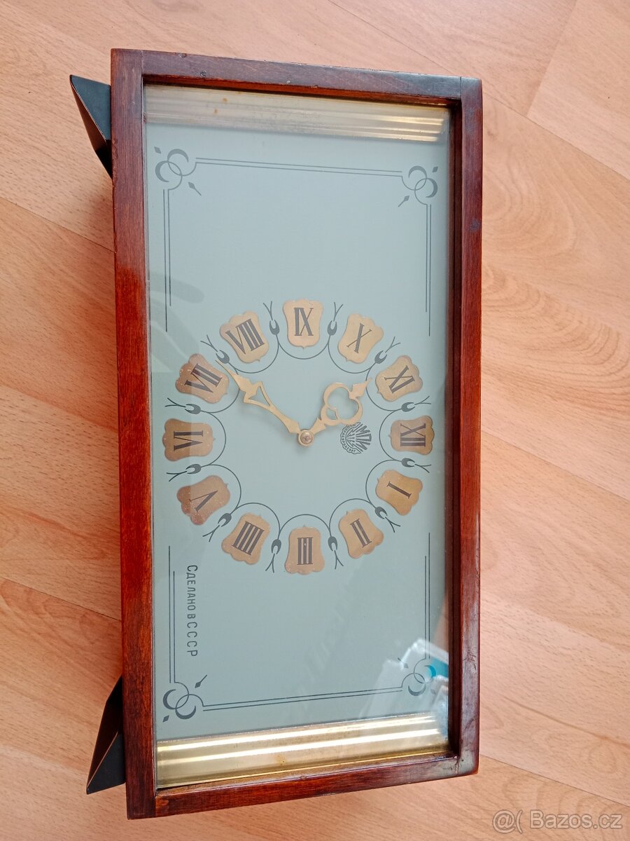 Dvoje staré krbové hodiny SSSR natahovací retro - 2