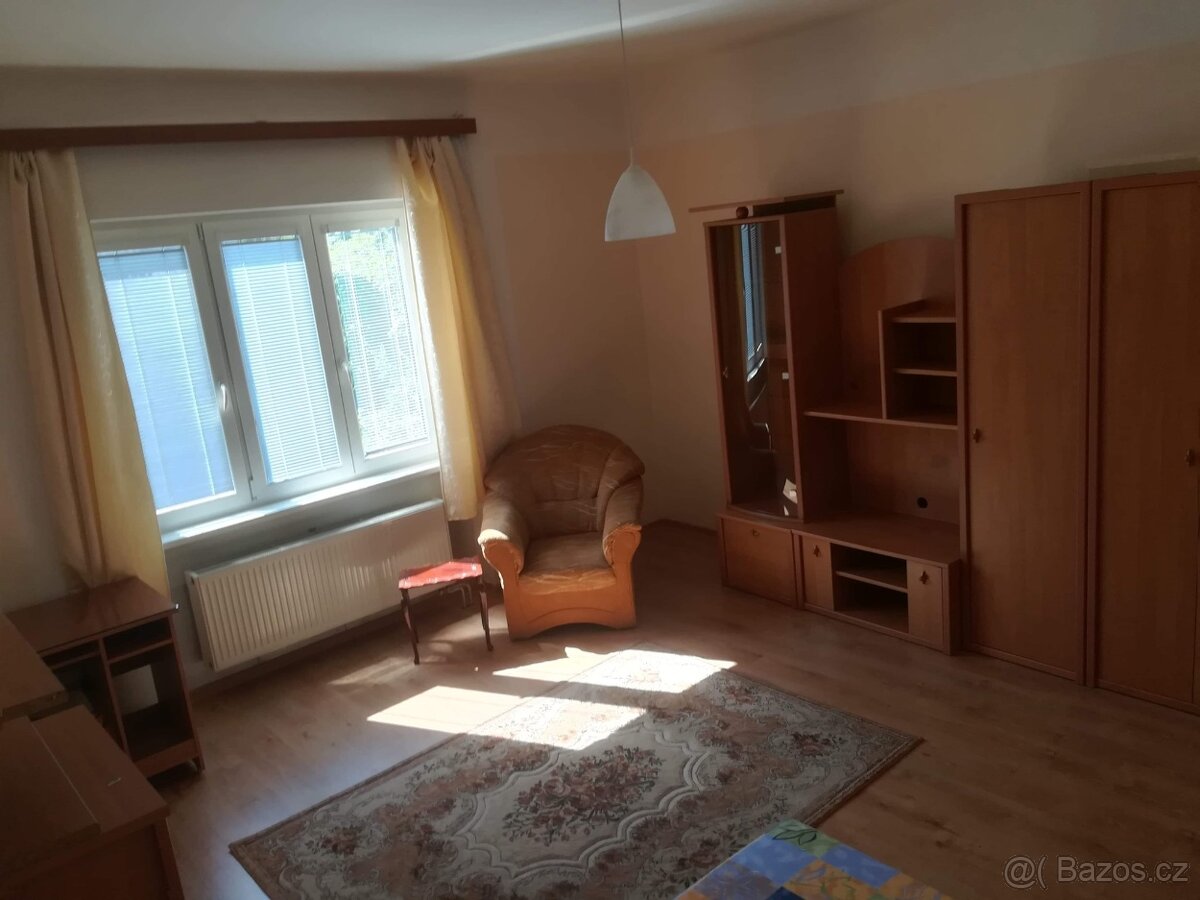 Spolubydlení - pokoj - 2