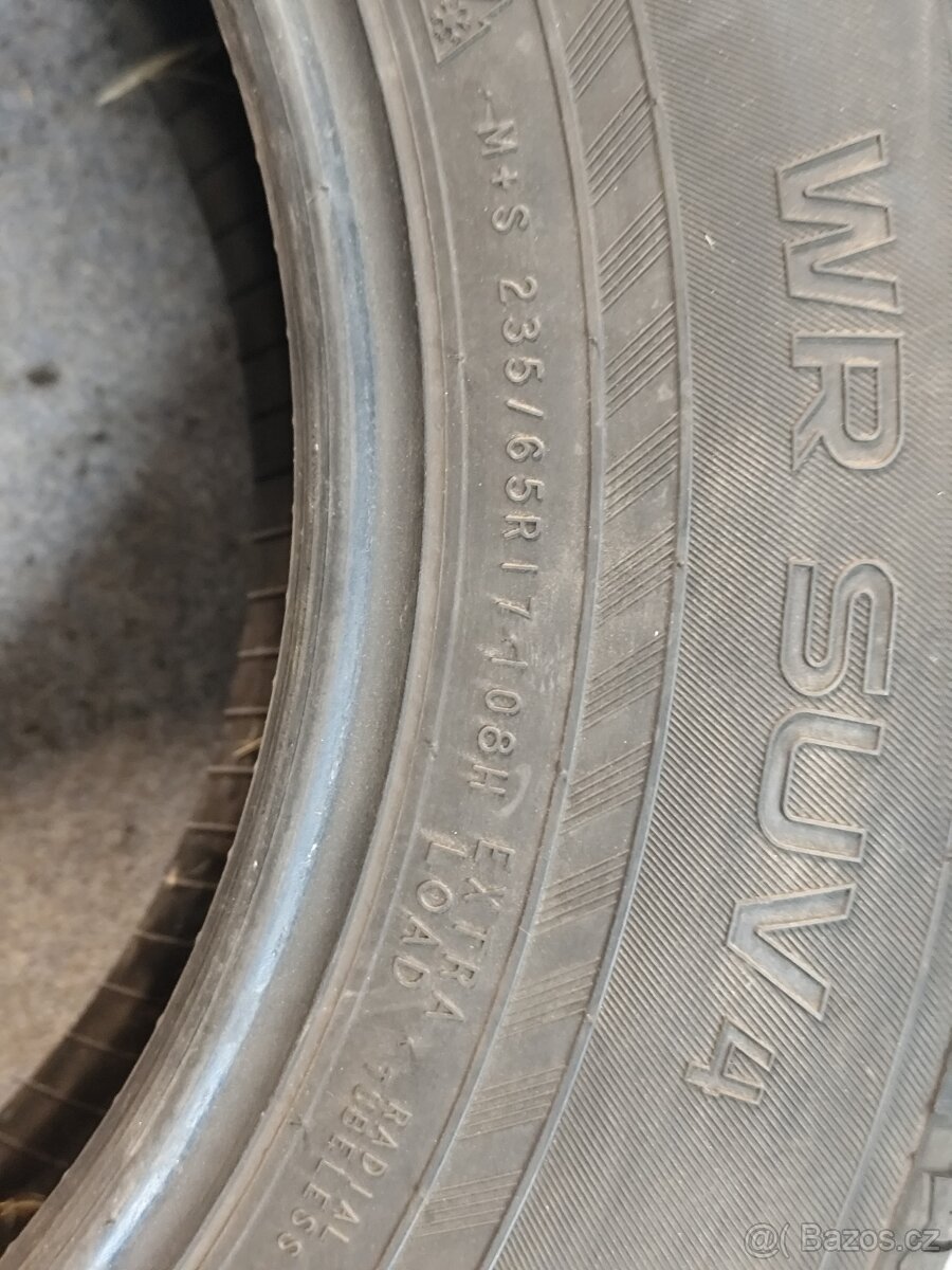 pneu 235/65 R17 Nokian - 2
