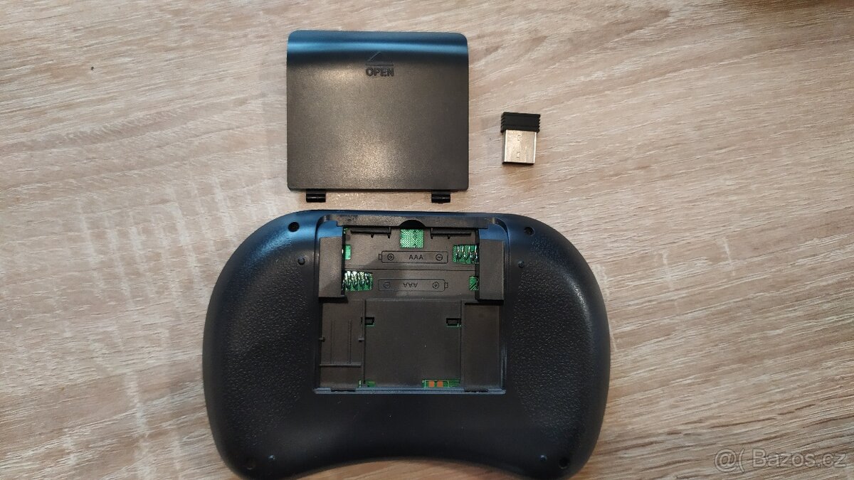 Bezdrátová mini klávesnice - 2