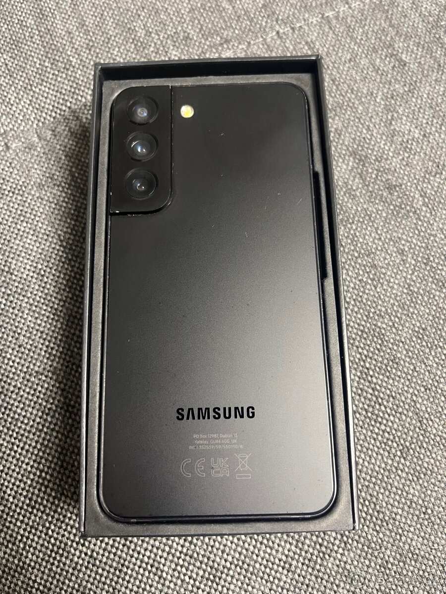 Samsung Galaxy S22 v záruce - 2