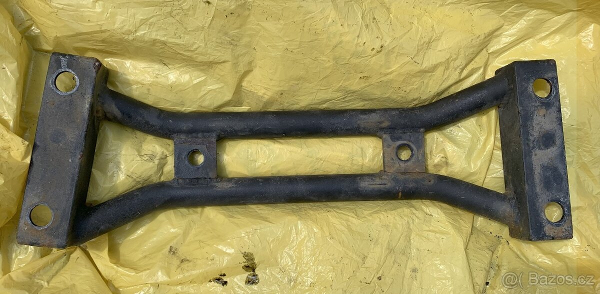 Nosník převodovky pro Dodge Challenger - 2