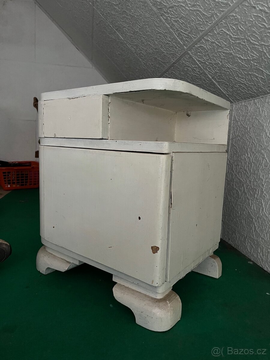 Noční retro stolek - 2