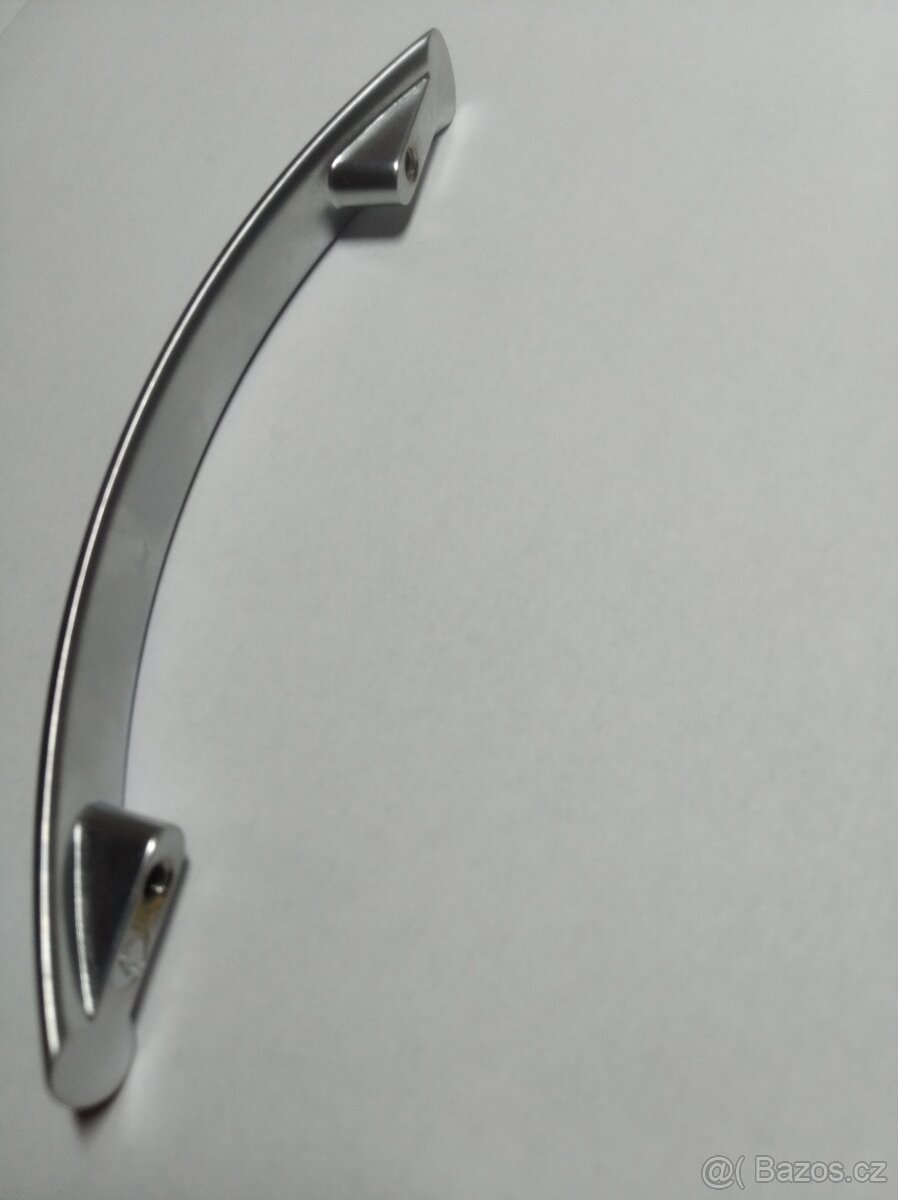 Prodej 4 nábytkové úchytky - 2