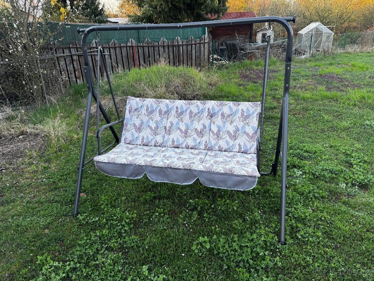 Zahradní houpačka - 2