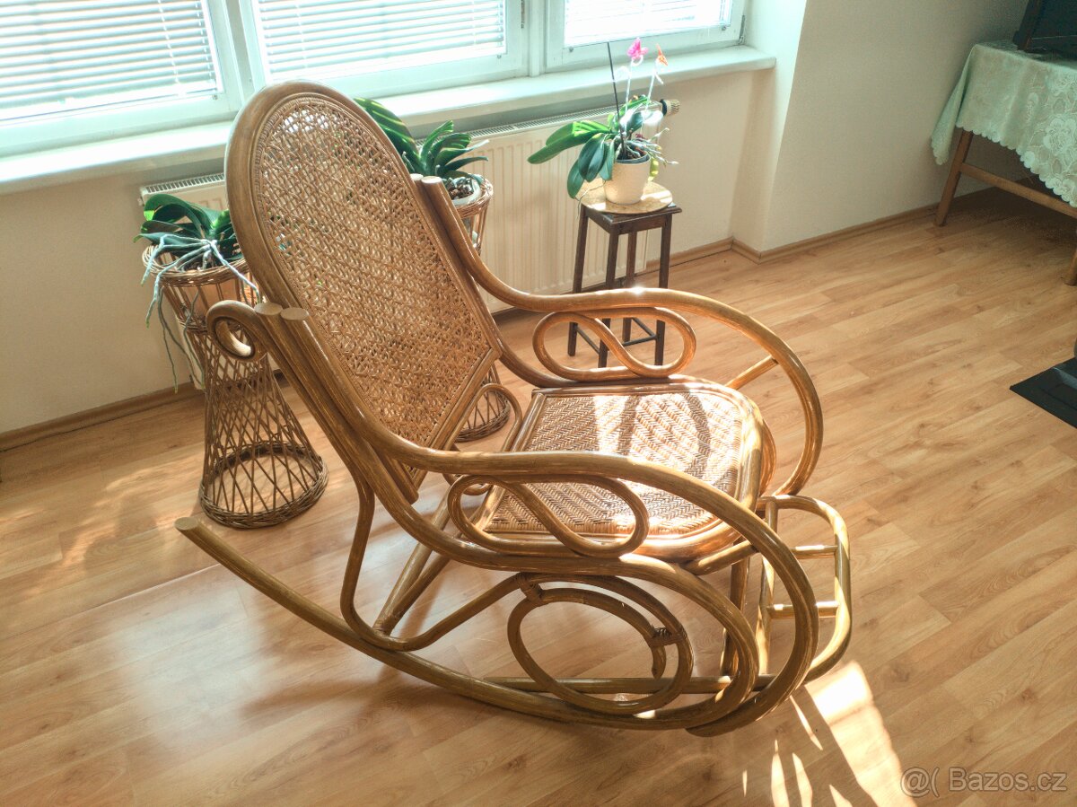 Ratanové houpací křeslo - 2