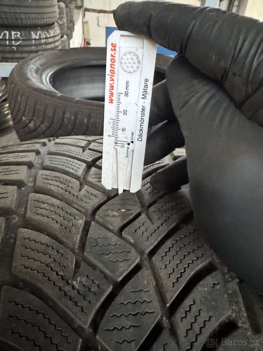 2x zimni pneu 245/40/19 - 2