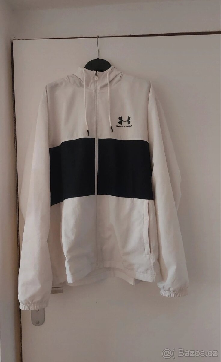 Under Armour sustakova bunda - 2