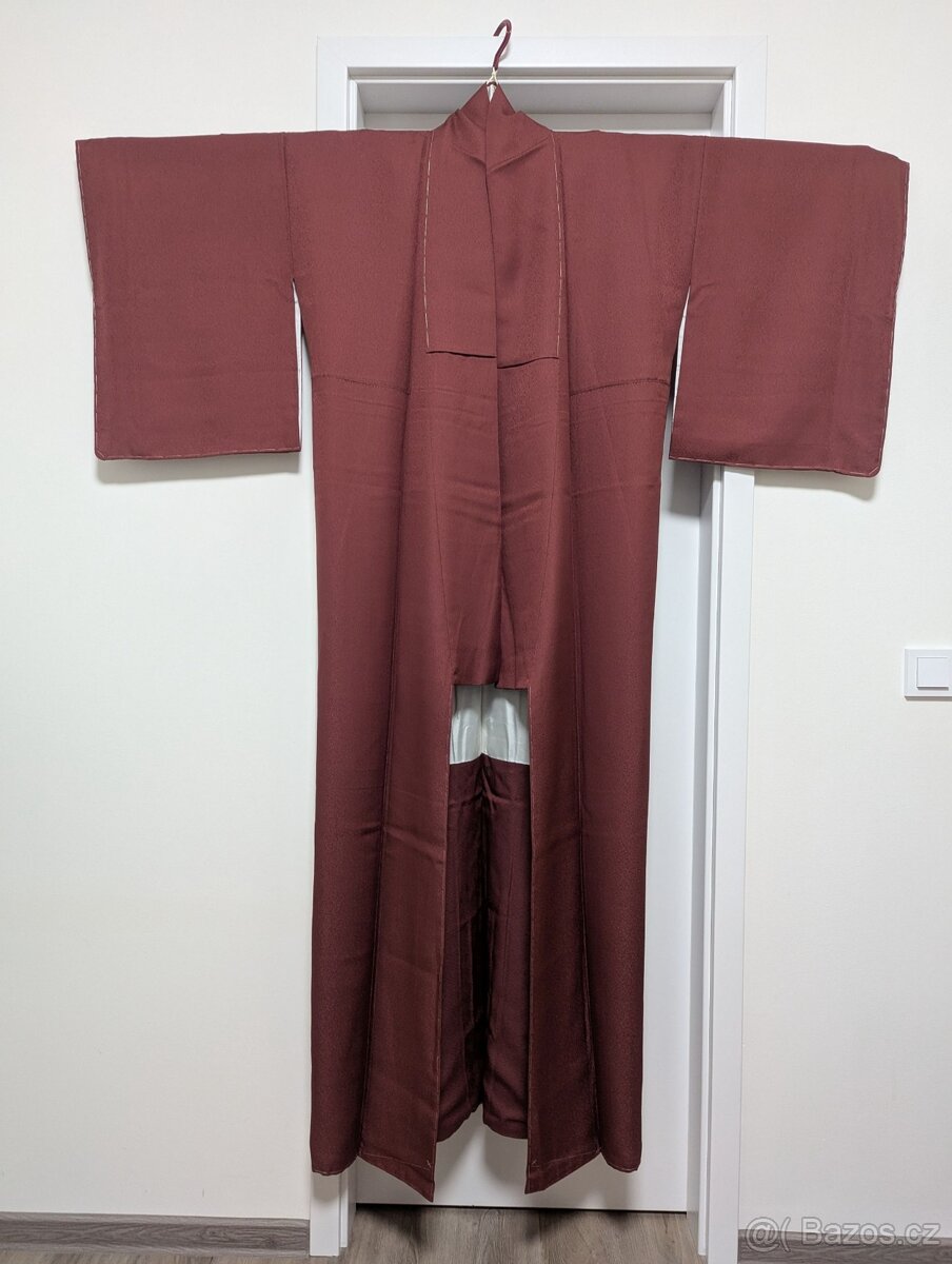 Vínově červené dámské iromuji kimono - 2
