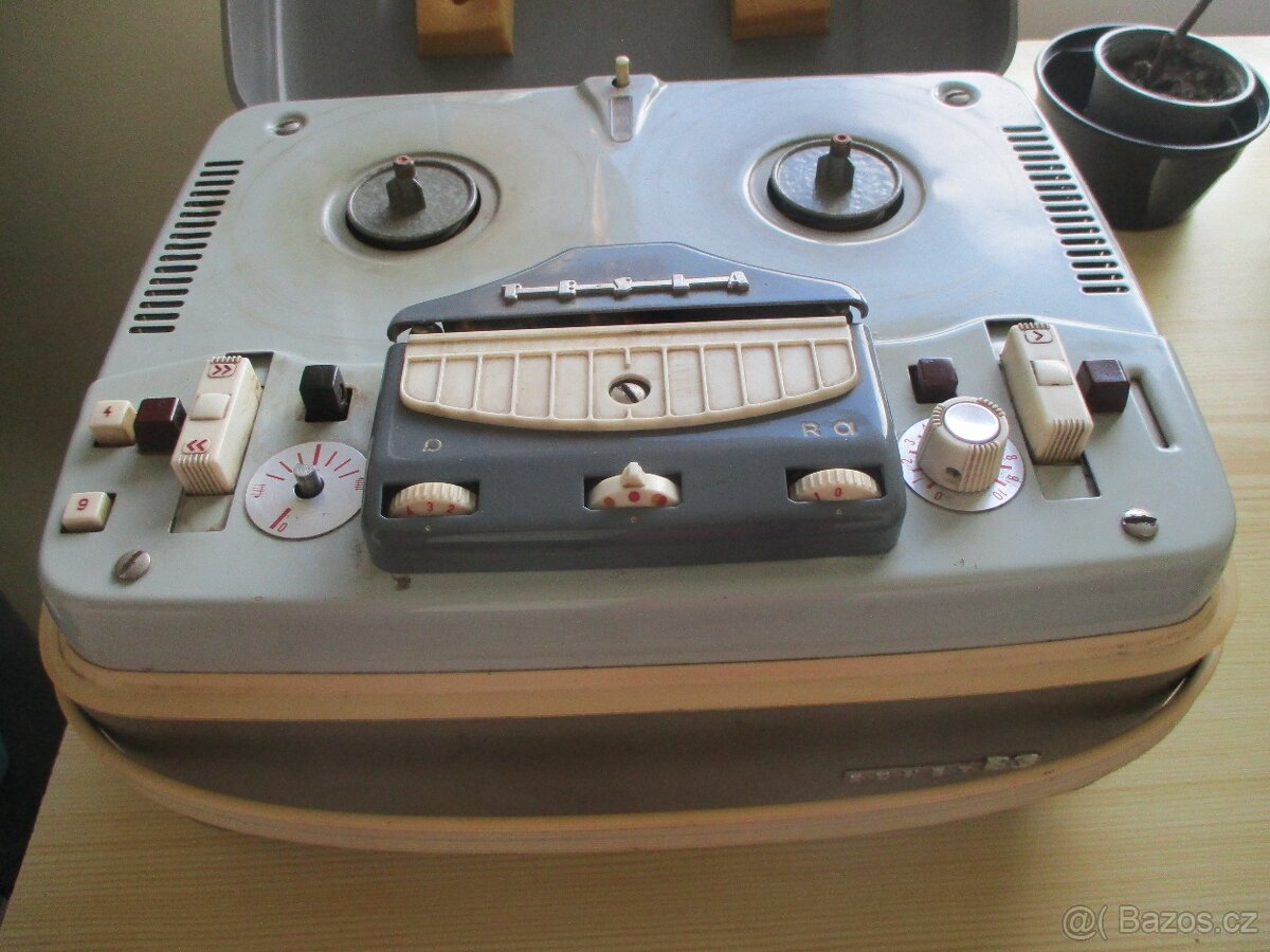 KOTOUČOVÝ MAGNETOFON SONET B3 ANP 212 - 2