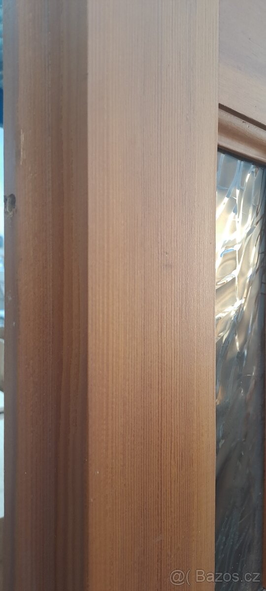 Prodám falcové dřevěné dveře 80cm - 2