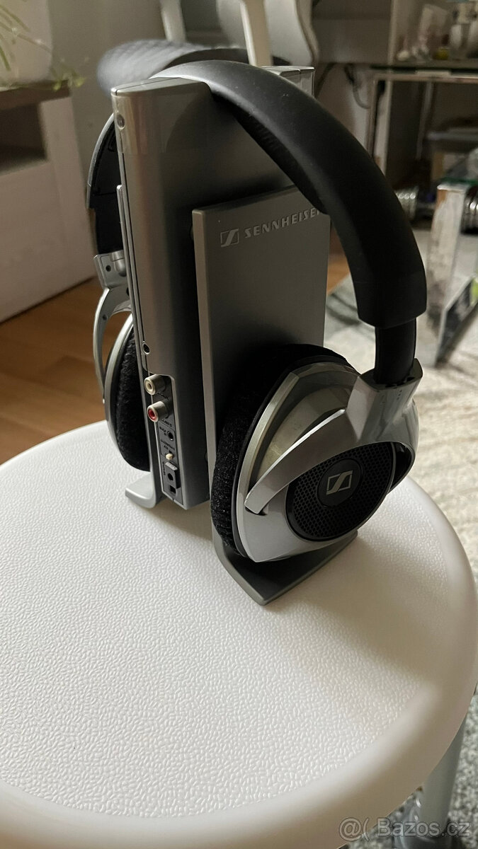 Sluchátka Sennheiser R180 - 2