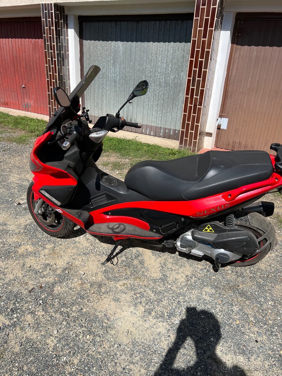 Gilera Nexus 300 - 2