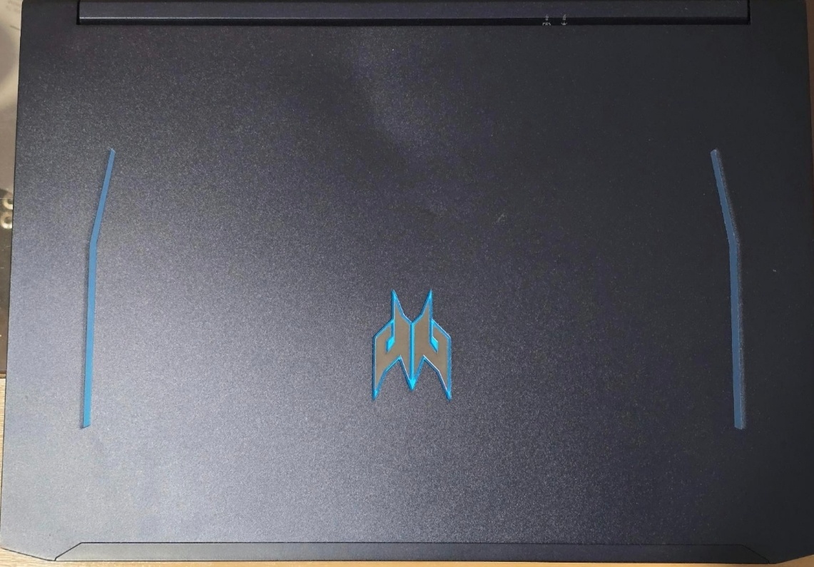 Acer Predator Helios 300 Abyssal Black - 2