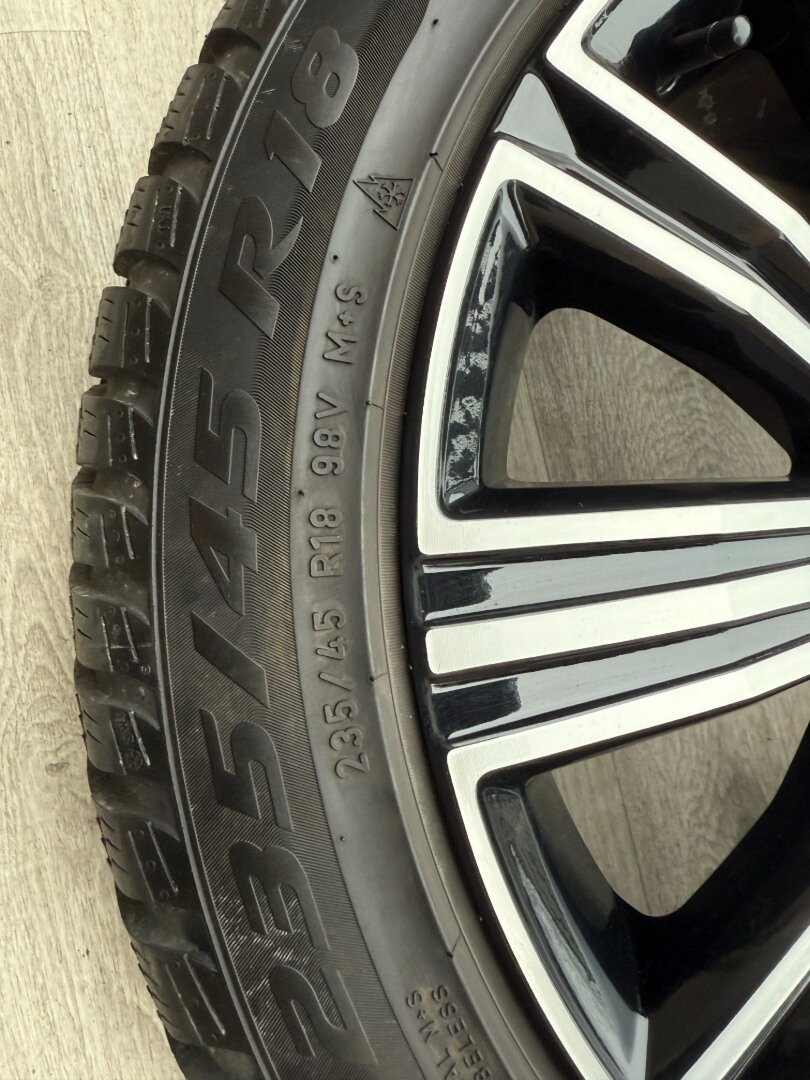 R18 ORIG.ZIMNÍ KOLA VOLVO S60/V60 235/45/18 DOT25 - 2