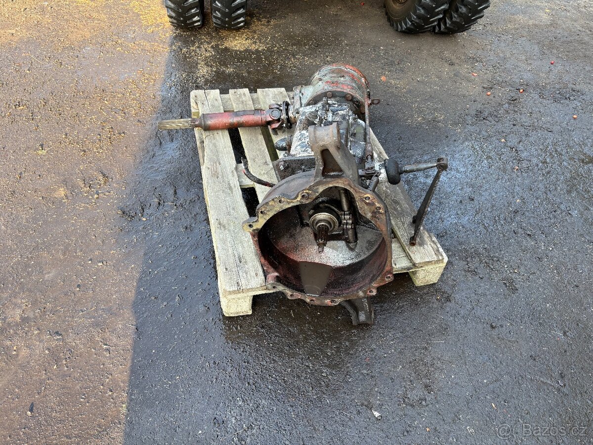 poclain 113 náhradní díly - 2