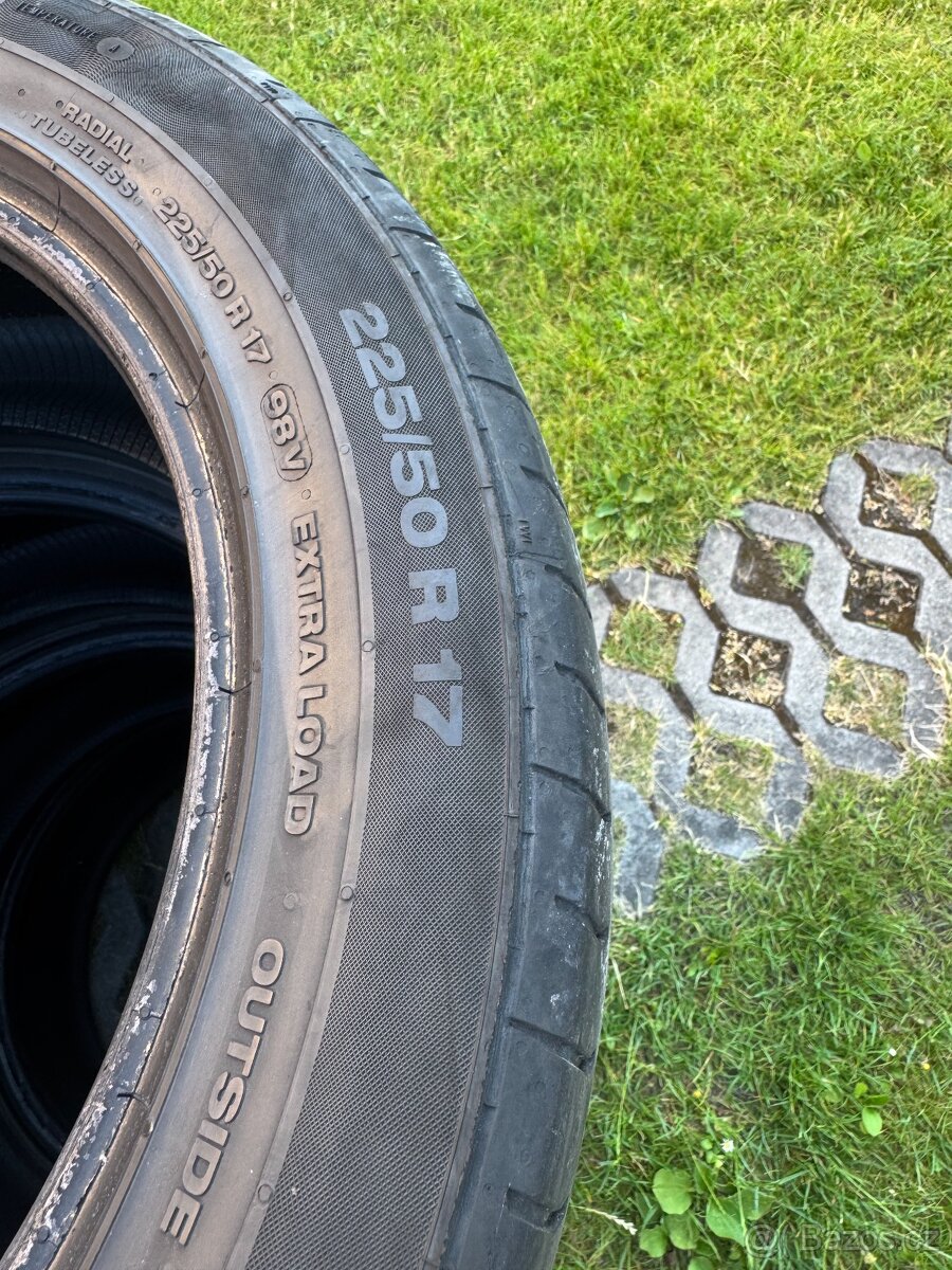 225/50/17 - 2