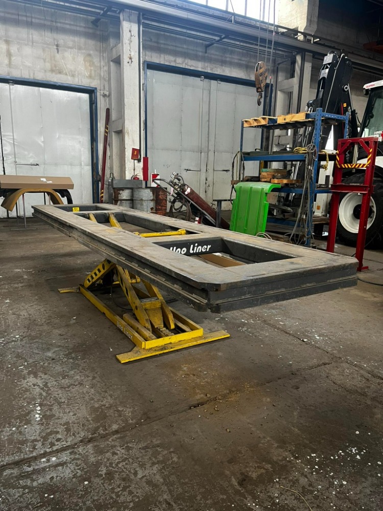 ROVNACÍ STOLICE. - 2