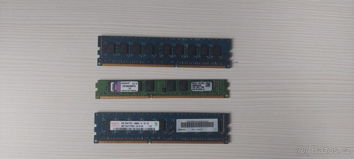 3x 2GB paměti - 2