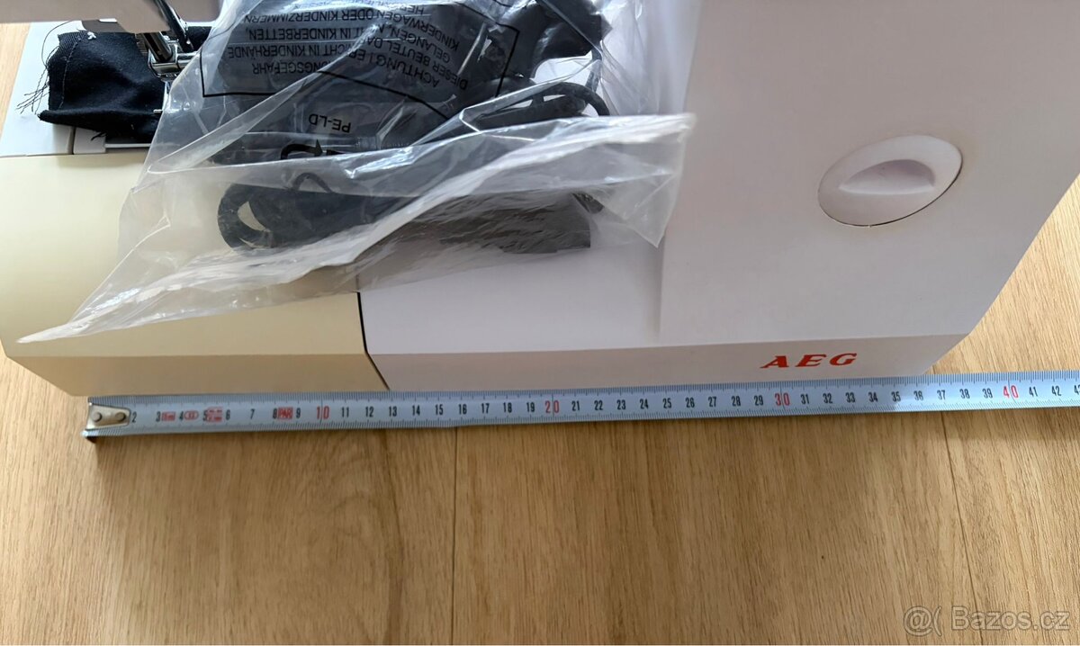 Elektrický šicí stroj AEG - 2
