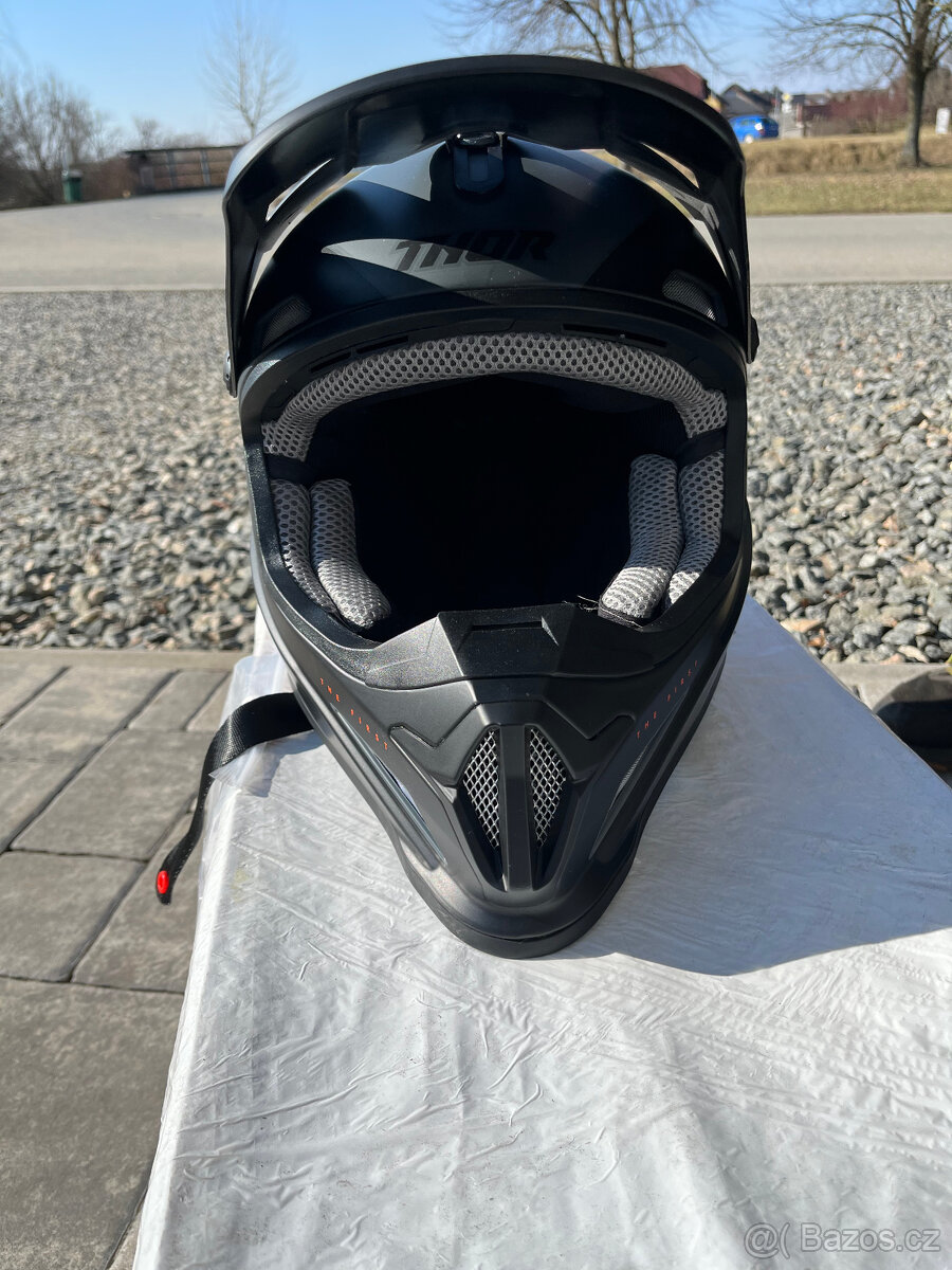 MX helma Thor - 2