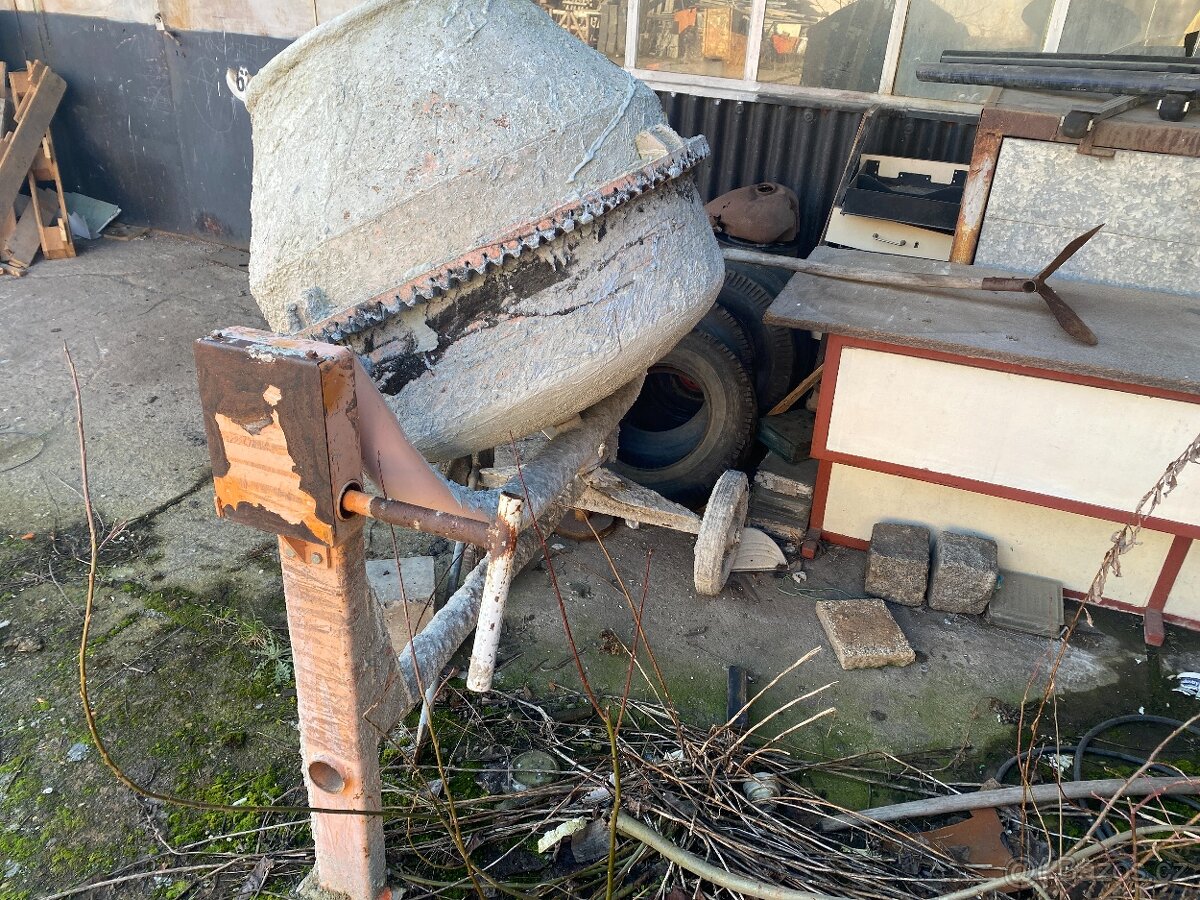 Velka stavebni michacka - 2