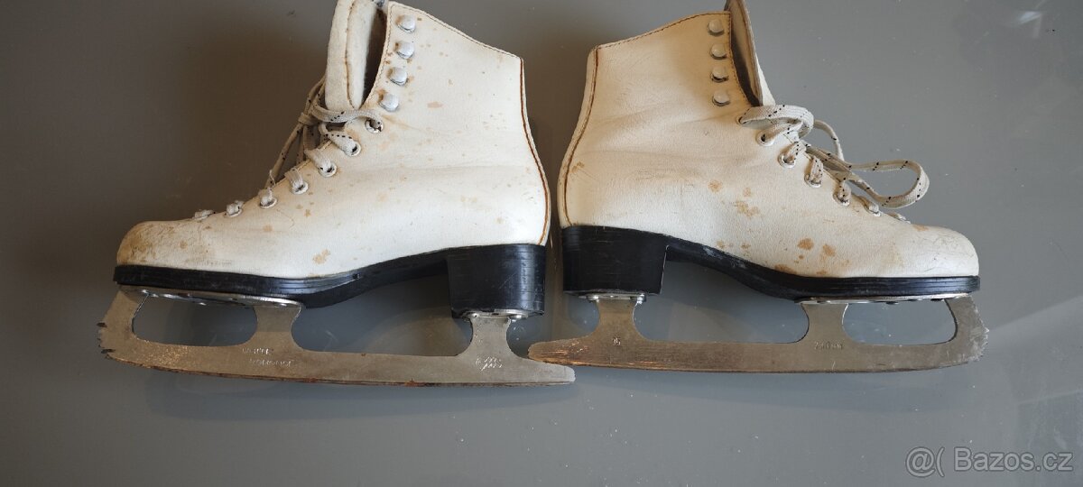 Dámské brusle 37 - 2