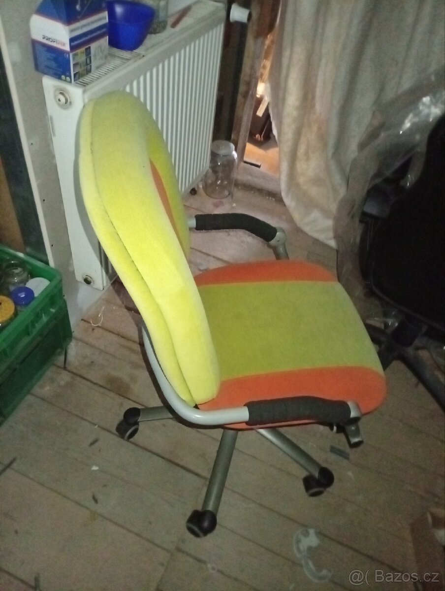 Dětská židle k psacímu stolu - 2