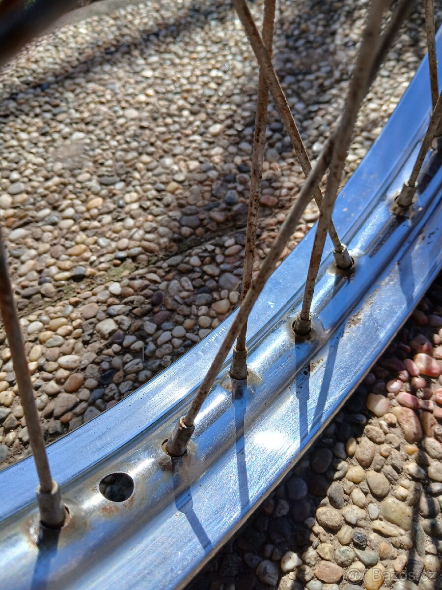 Kolo+buben babetta 207 210 - 2