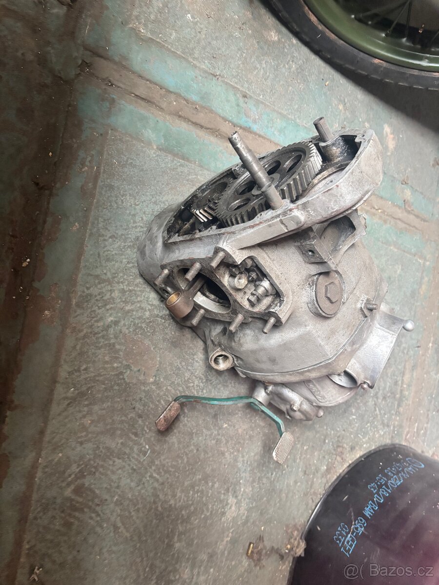 Motor s převodovkou M72 - 2