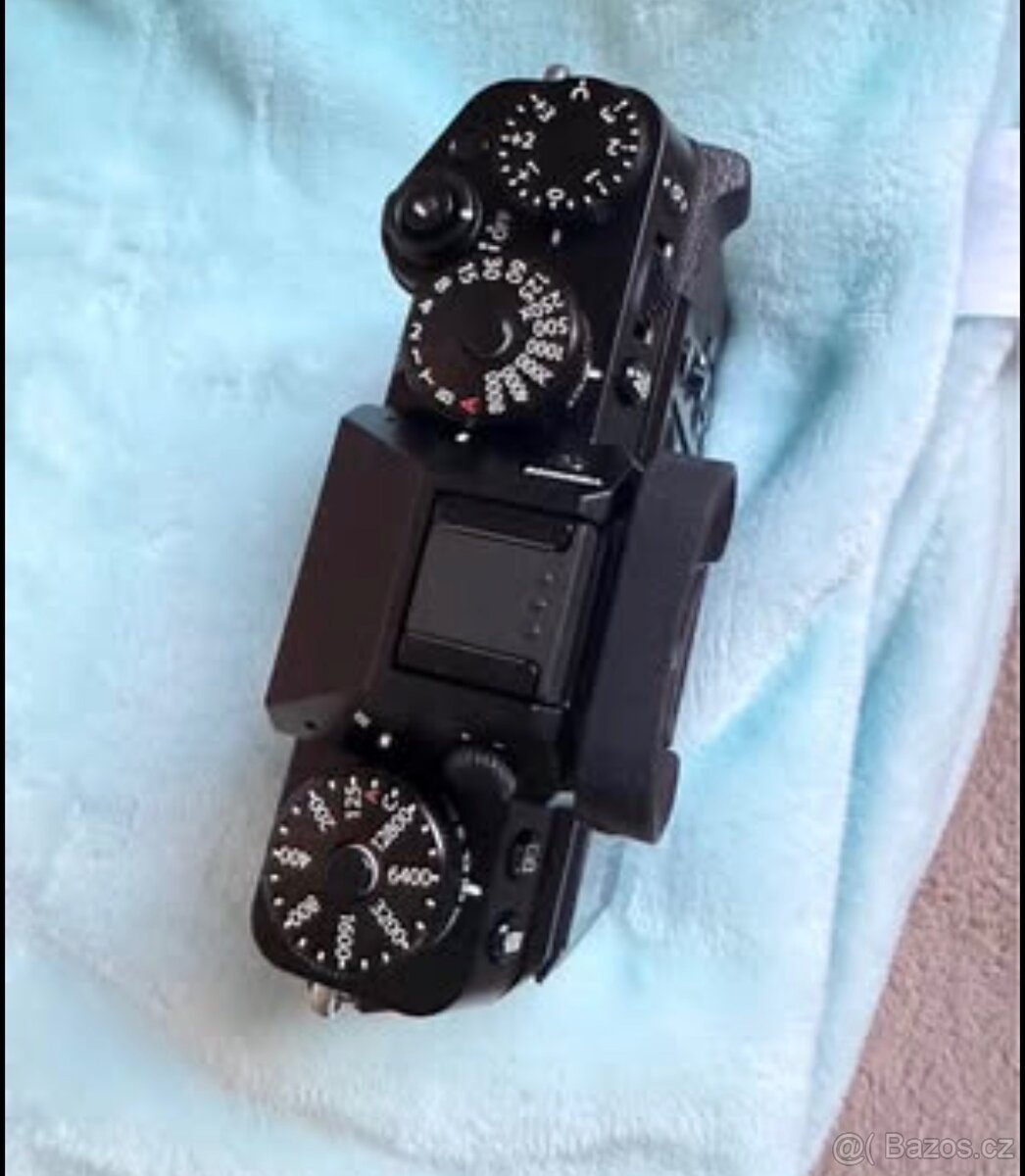 Fujifilm X-T5 tělo černý - 2