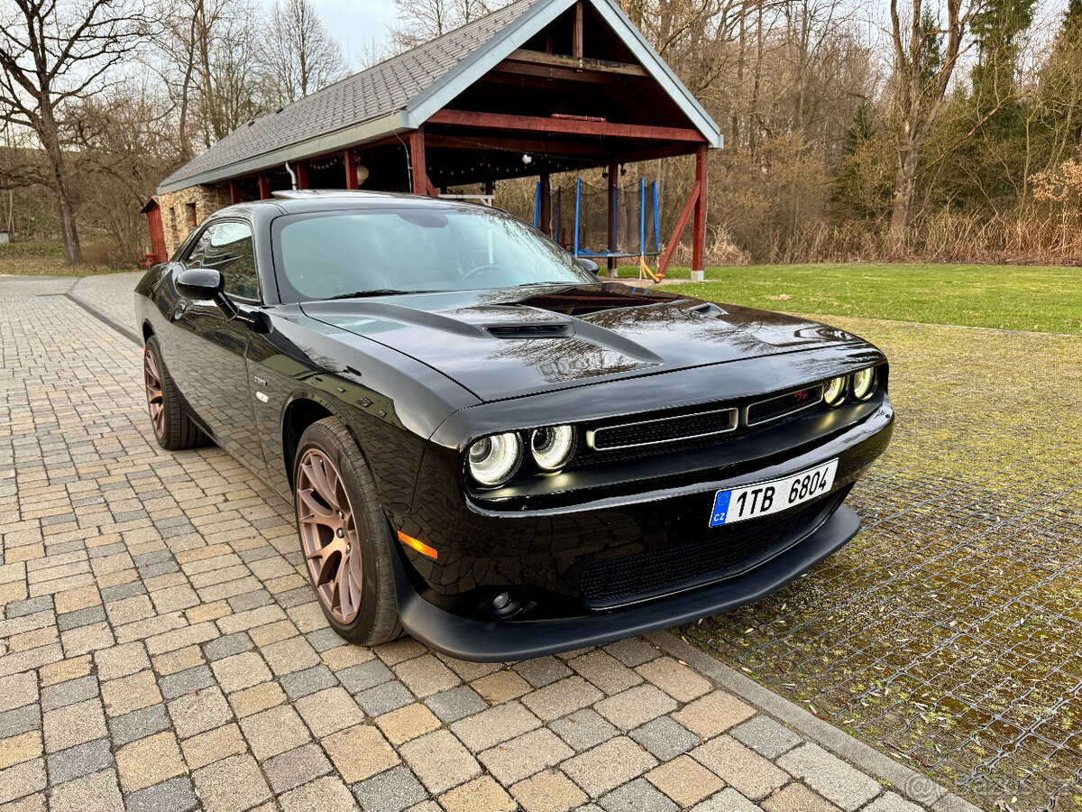 Dodge challenger 5.7 HEMI R/T - 2