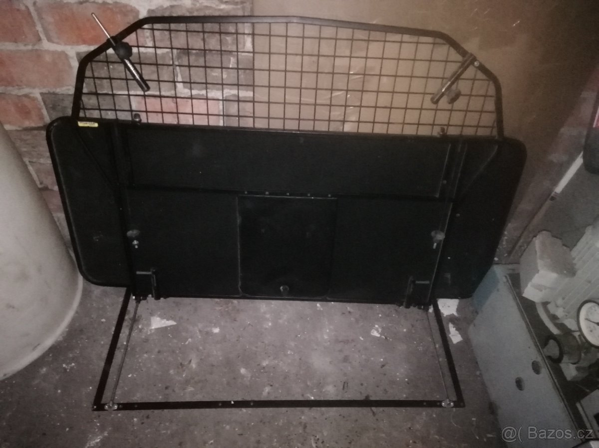 Dělící stěna zavazadlového prostoru - 2