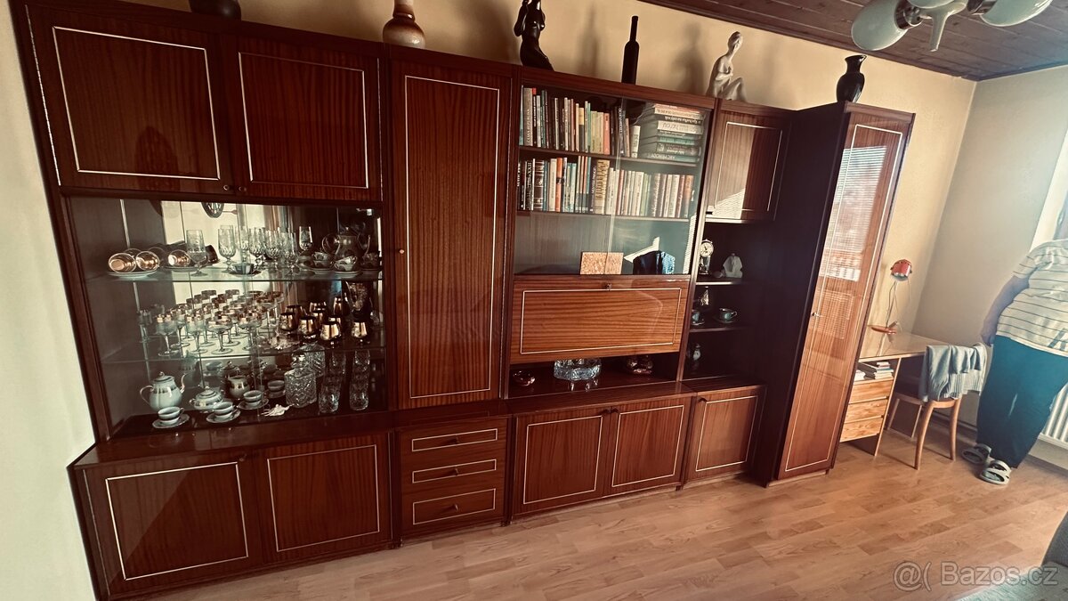 Obývací mahagonová stěna Kleopatra - 2